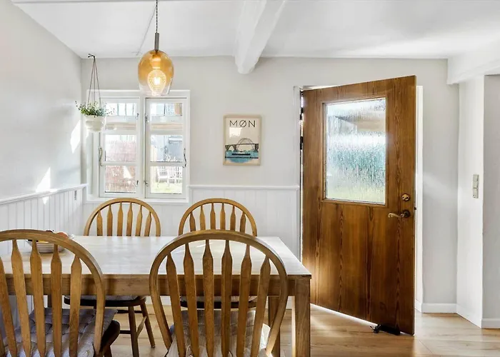 4024-stege-rabylille-strandvej-14 *